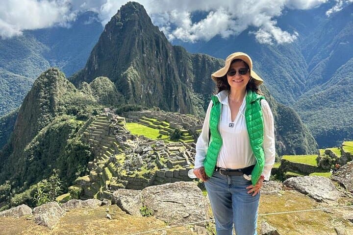 Explore Machu Picchu in One Day: Panoramic 360° Luxury Train