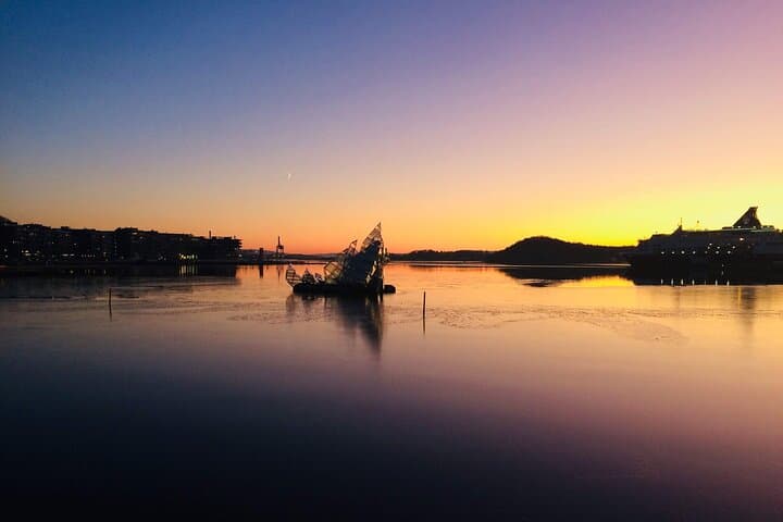 Oslo Walking Tour with Passionate Independent Guide (in English) Public & Private