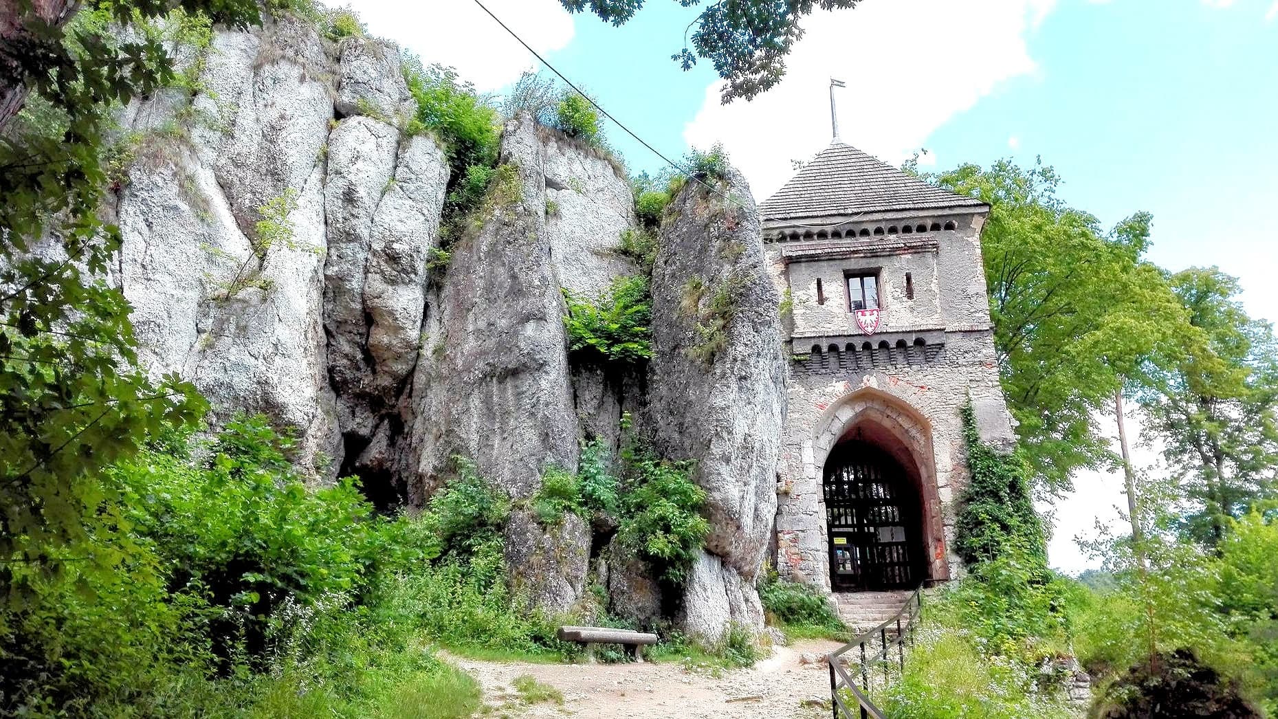 Eagle's Nests Trail with Pieskowa Skala and Ojcow castle - PRIVATE tour from Krakow (4h)