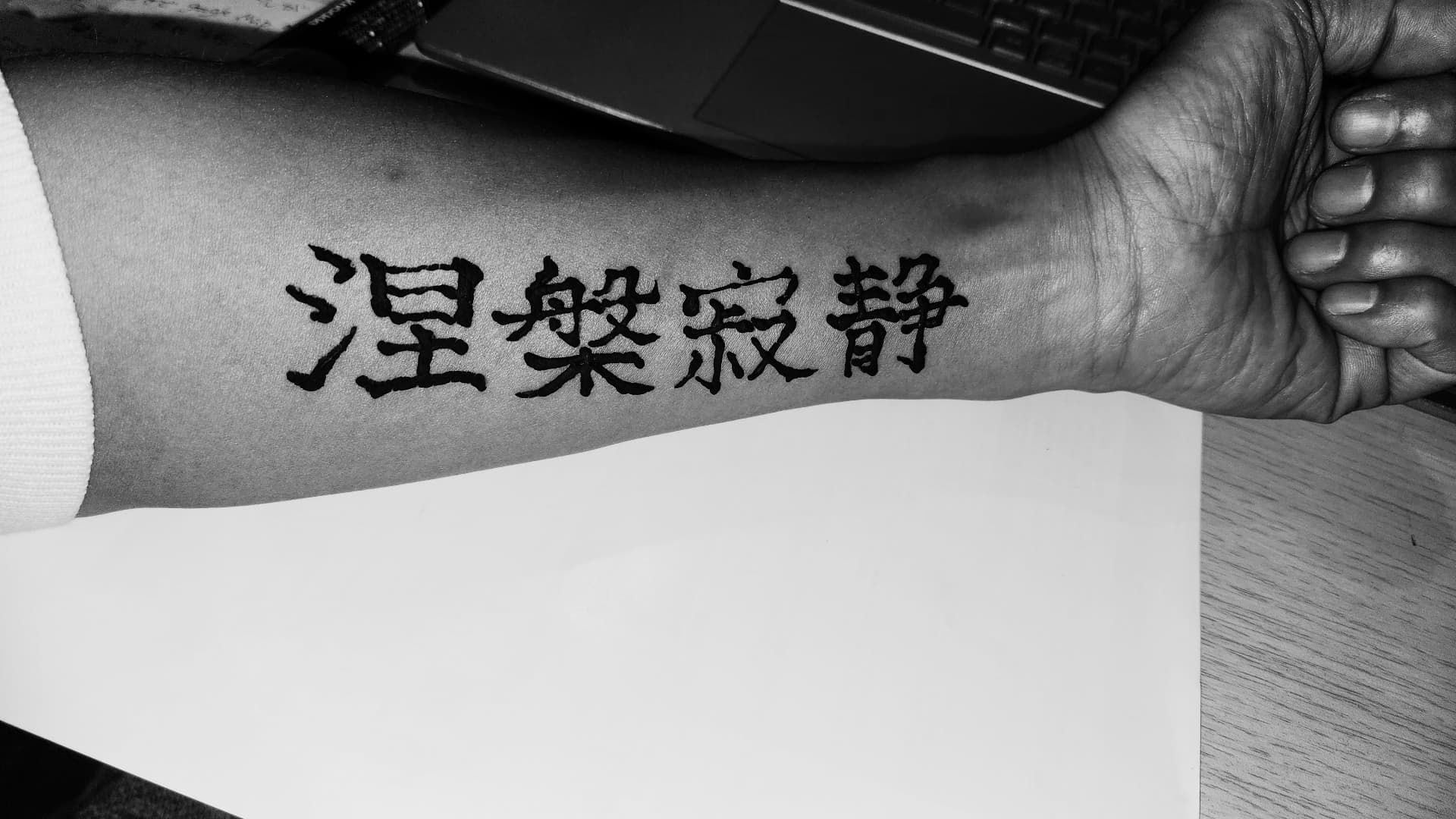 東京浅草で、出張ヘナタトゥー体験