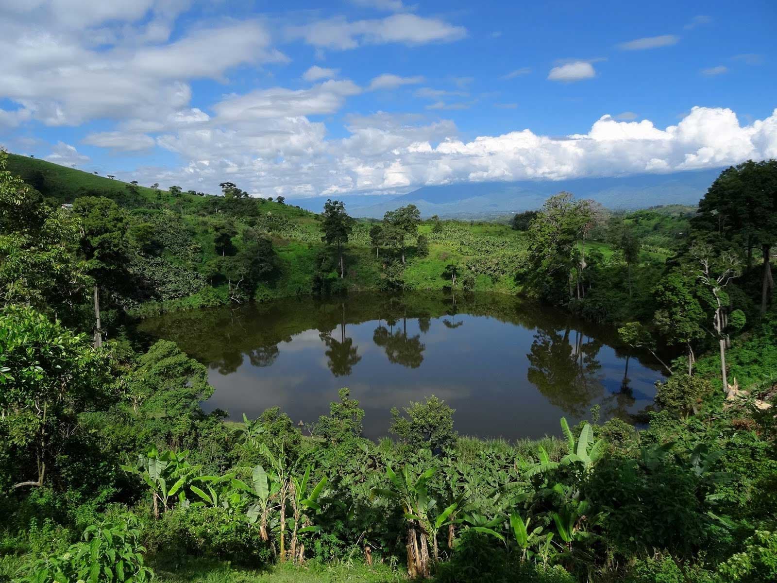 FORT PORTAL/NDALI-KASENDA CRATER LAKES WALKING TOURS.