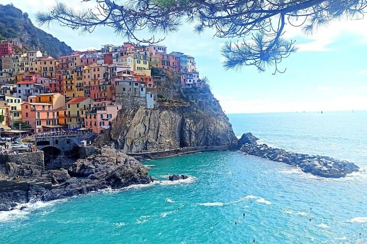 Private Tour: "Visit Wonderland Cinque Terre and Porto Venere" in one day