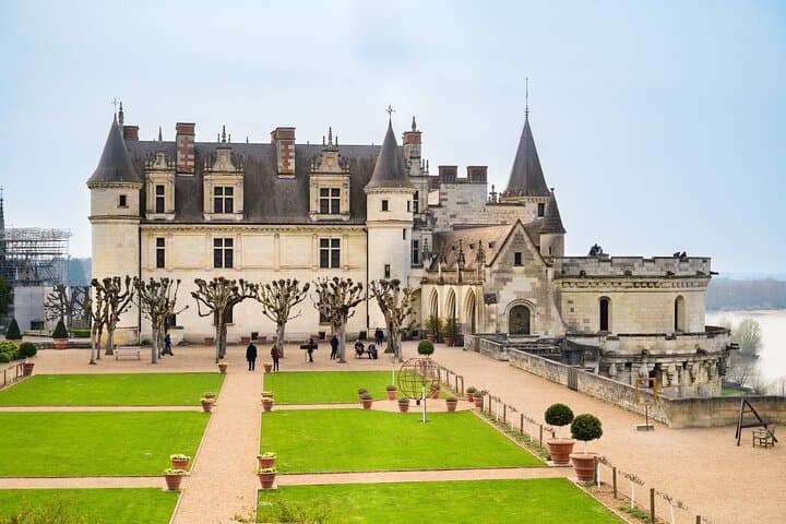 2 Castles on Loire Valley Amboise and Leonardo Da Vinci Manor