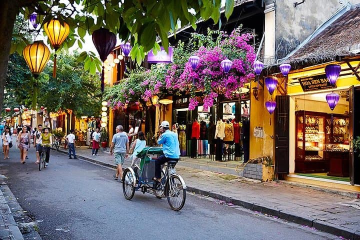 Hoi An Old Town and local Food