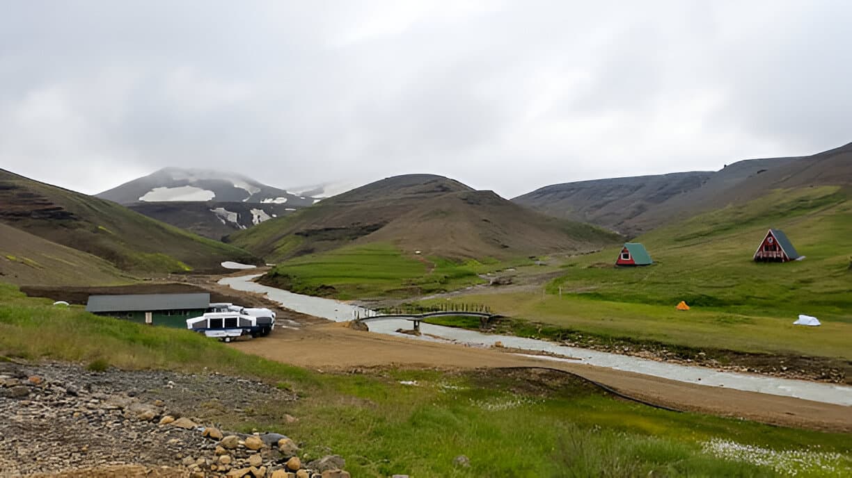 Bus Transfer: Reykjavik / Hella to the Landmannalaugar