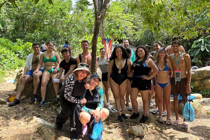 Yunque riverpoolhole Hiking, bigwaterSlide smallWaterfall, Beache