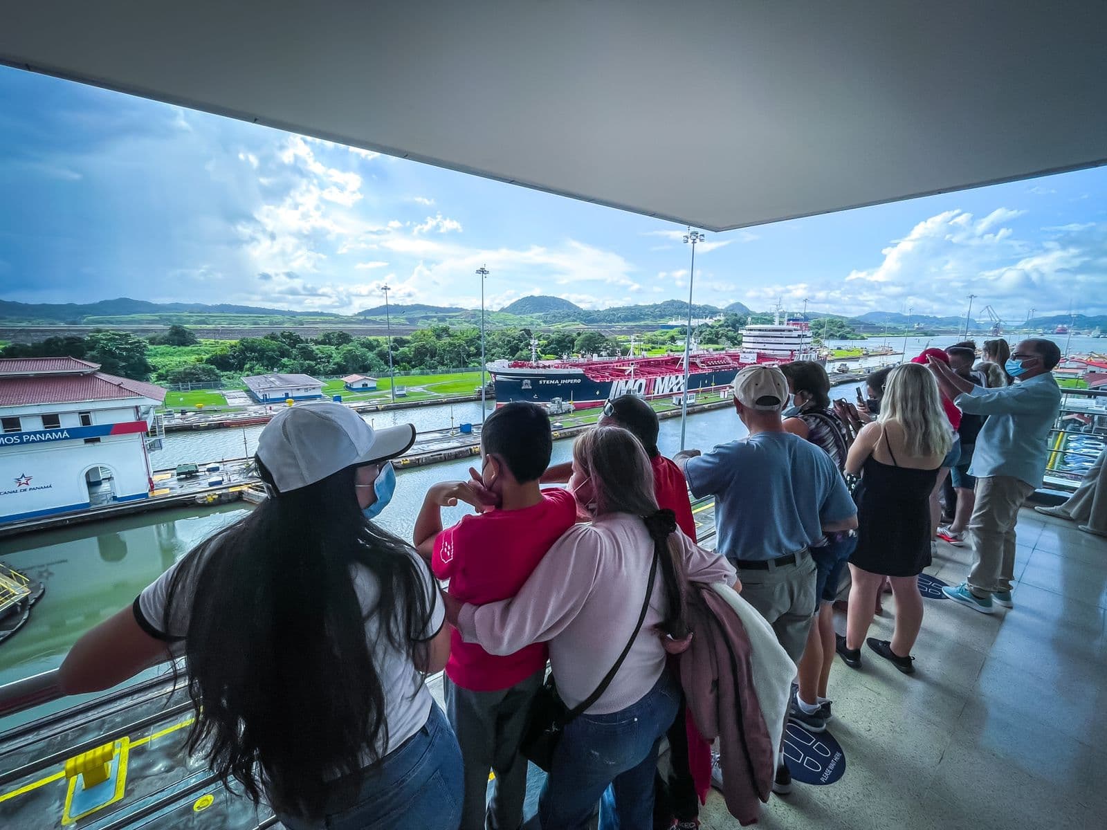 Private tour to Monkey Island and Miraflores Visitor Center of the Panama Canal 