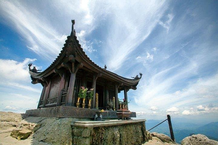 Full-day Yen Tu Mountain Pilgrimage And Scenic Adventure