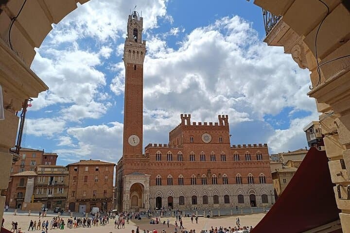 Private Chianti Wine Tour: San Gimignano & Siena Lunch + Tastings