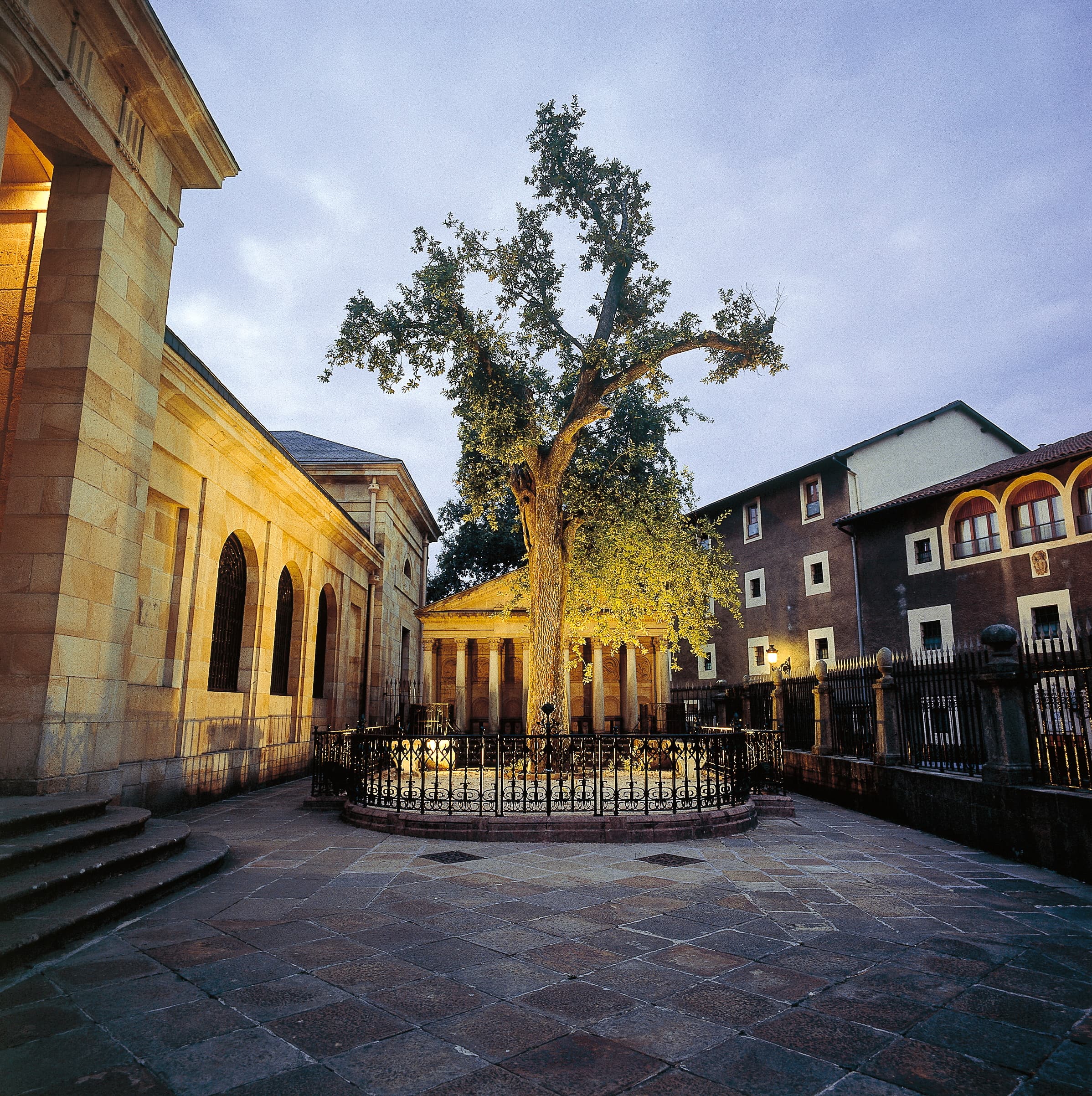 Bilbao to San Sebastian Private Driver Service visiting the Basque Coast