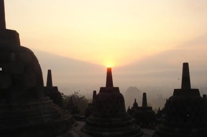Borobudur Sunrise and Village Tour