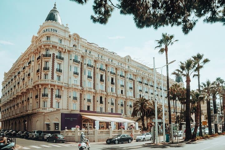 Private Transfer From Nice To Cannes With a 2 Hour Stop