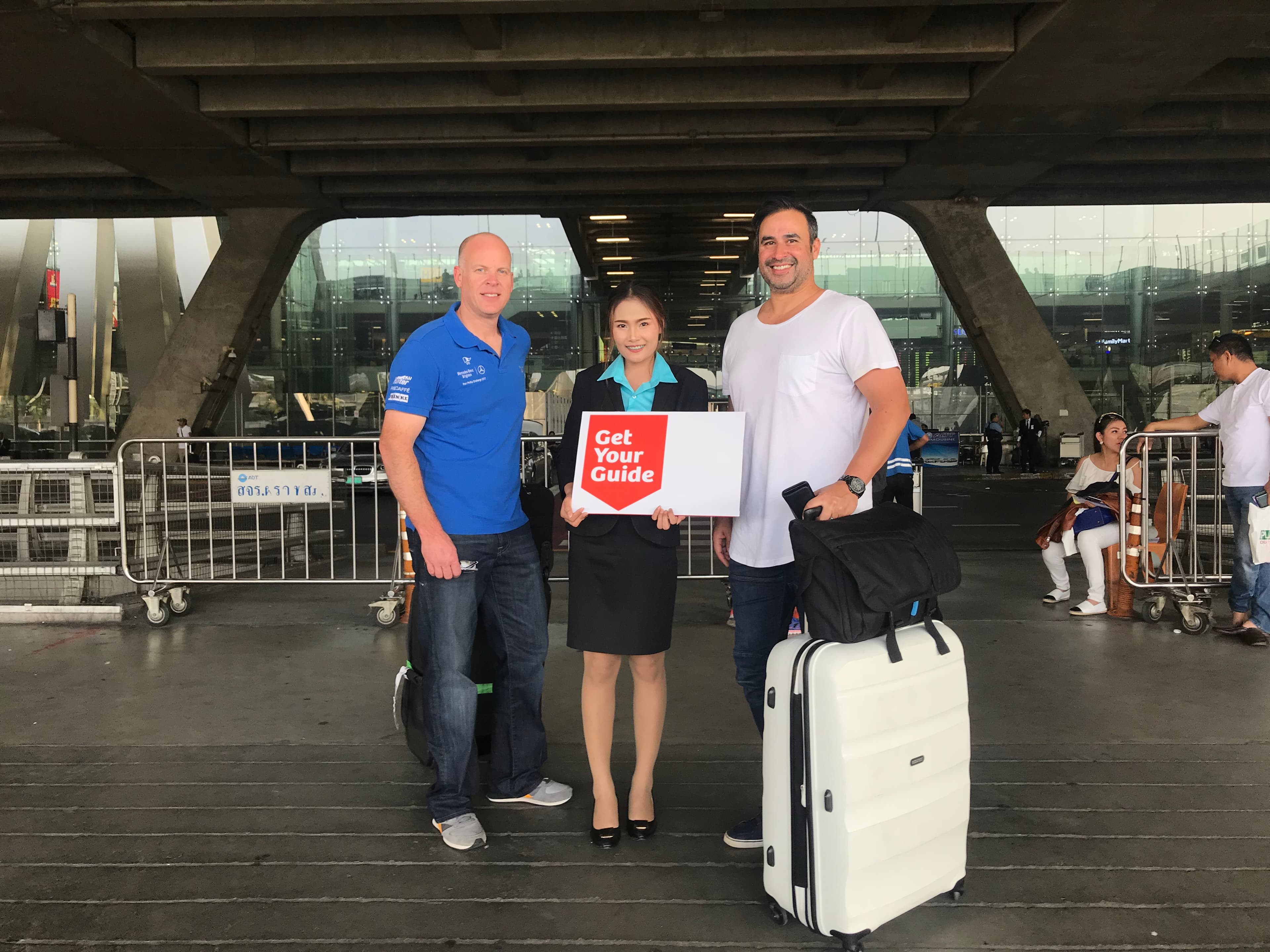 Bangkok International Airport: VIP Fasttrack Immigration Service (BKK/DMK)