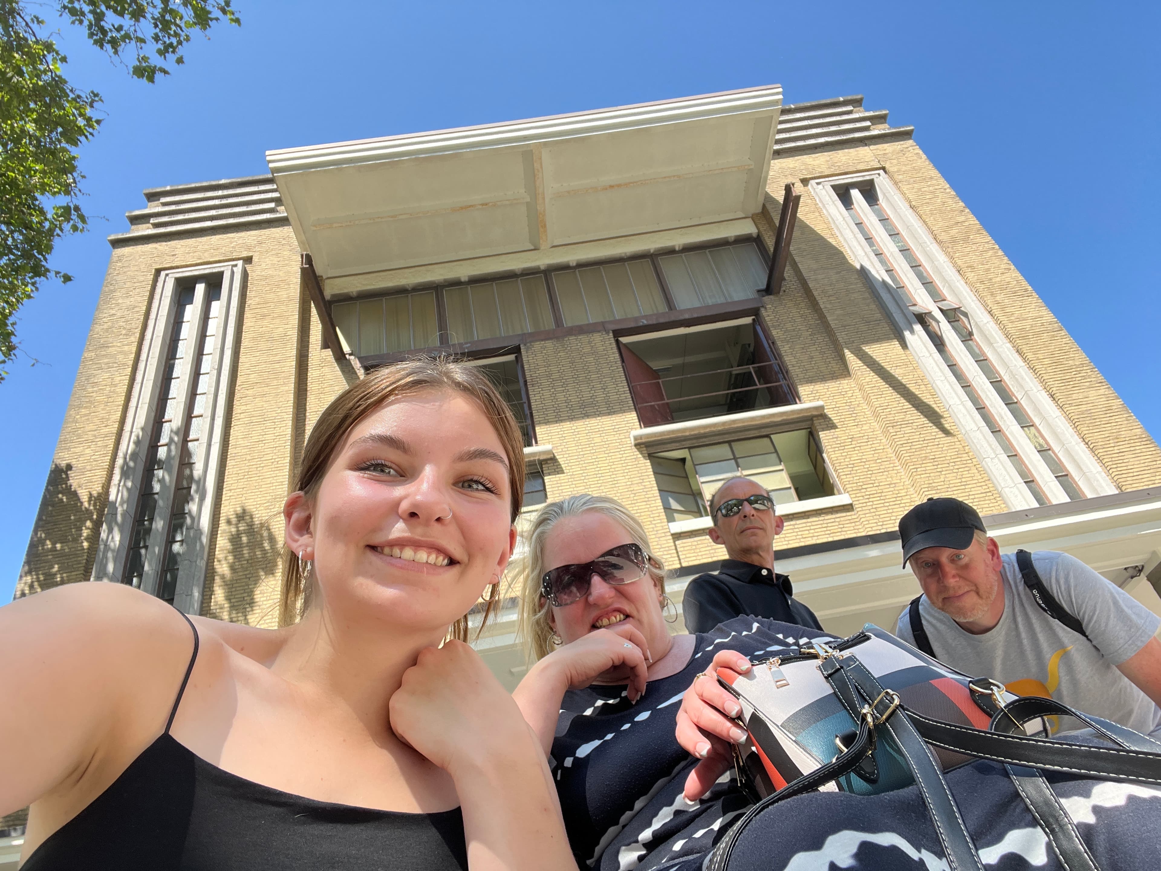 e-Scavenger hunt Antwerp: Explore the city at your own pace