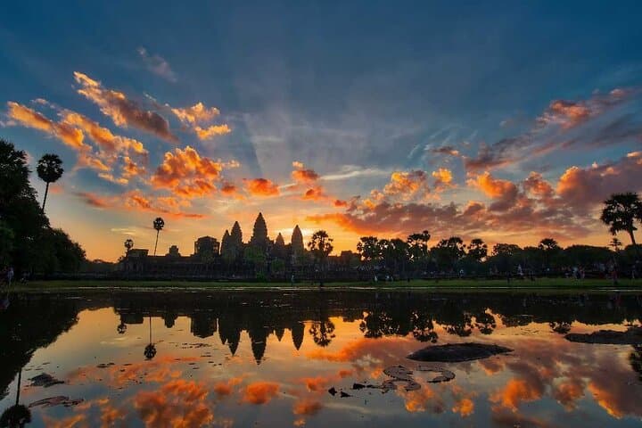 Angkor Wat Sunrise, Ta Promh, Banteay Srei, Bayon Private Tour