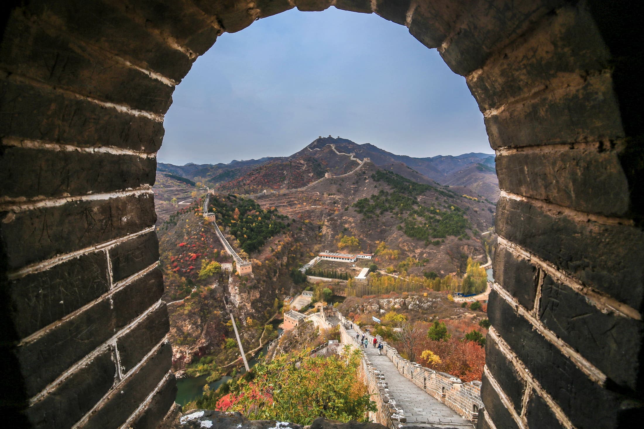 Private Transfer: Independent Tour to Gubei Water Town and Simatai Great Wall with How-To Guide