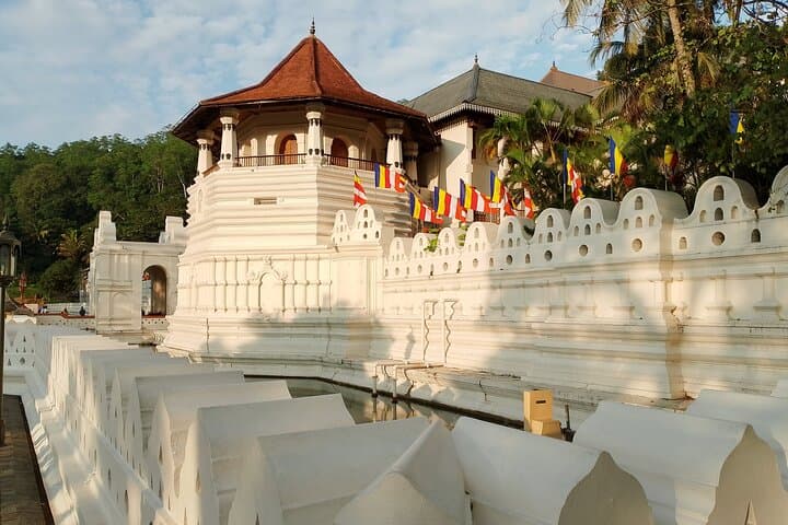 Kandy to Colombo Airport Departure Transfer