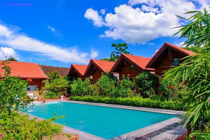 Ninh Binh 2 days 1 night: Mua Cave- Tam Coc- Bai Dinh - Trang An