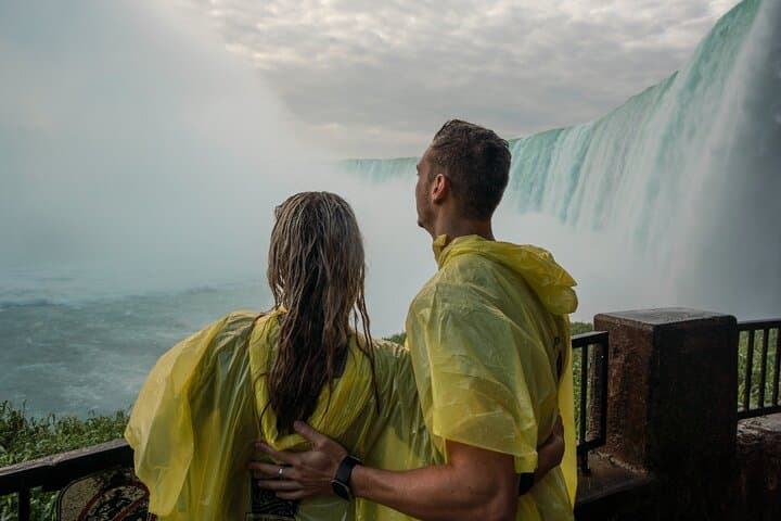 From Toronto: Niagara Falls Highlights Tour