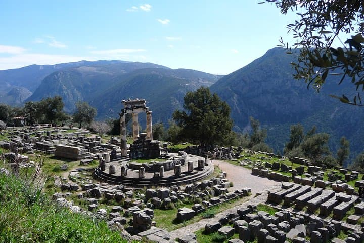 Delphi Full Day Private Tour from Athens