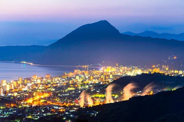 *Stay at Beppu, 2-Day Tour to Takachiho from Fukuoka with Minibus