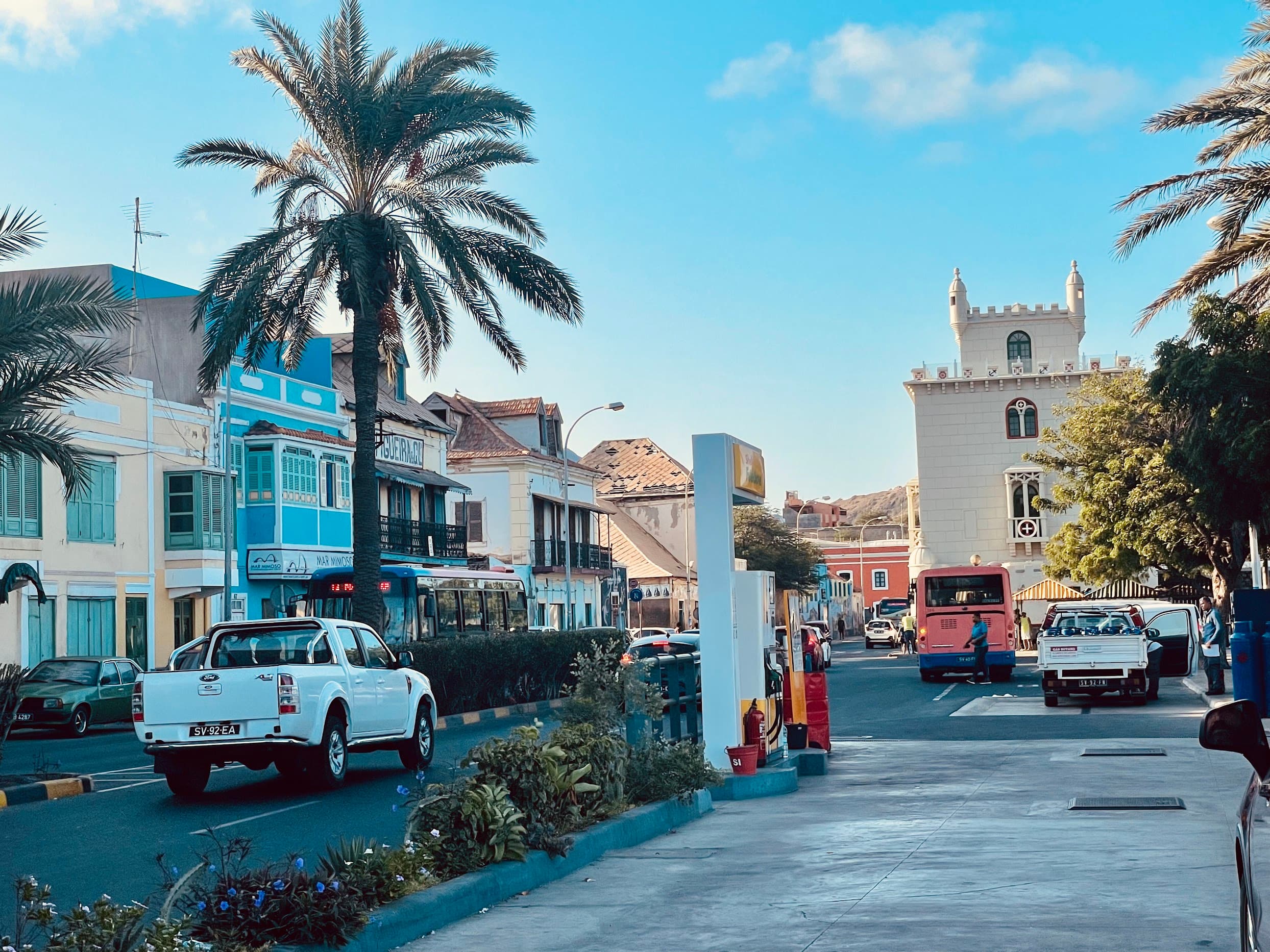Excursion d'une demi-journée à São Vicente: culture, déjeuner Catchupa et musique live