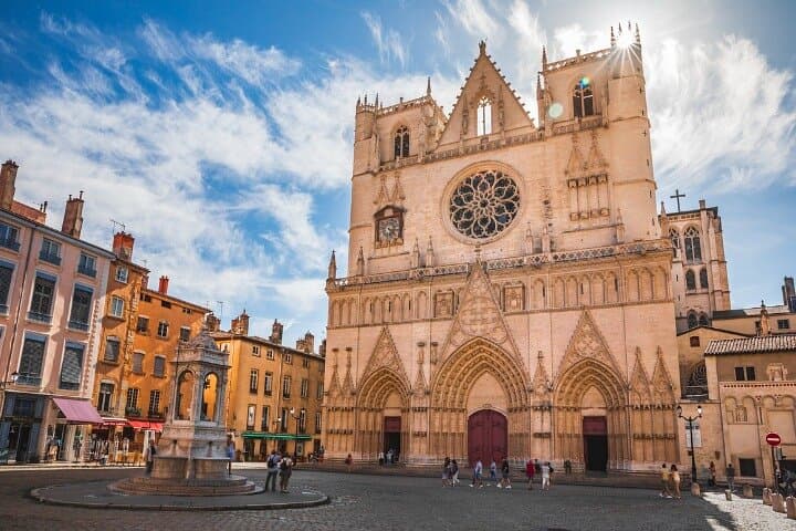 Lyon UNESCO Heritage Walking Tour with an App