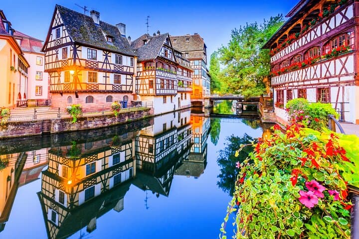 Strasbourg Scavenger Hunt and Highlights Self-Guided Audio Tour