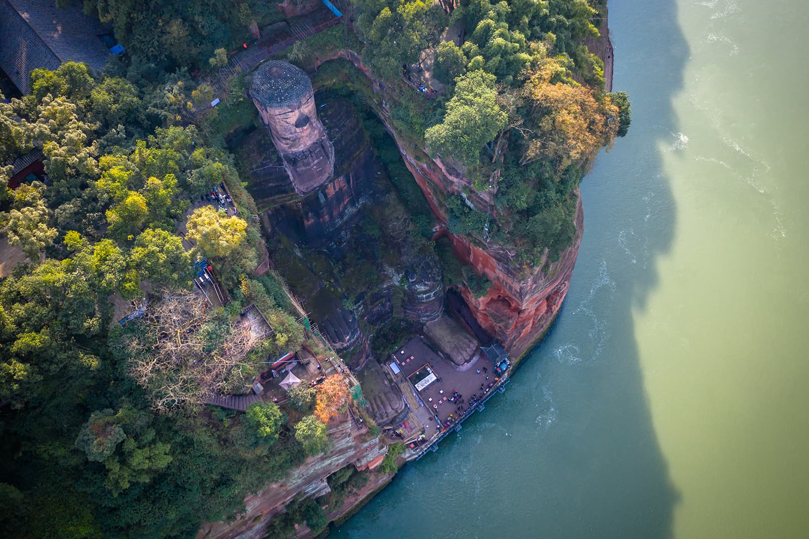 Explore Leshan's Treasures: A Scenic Boat Adventure, Cultural Hike & Foodie Quest
