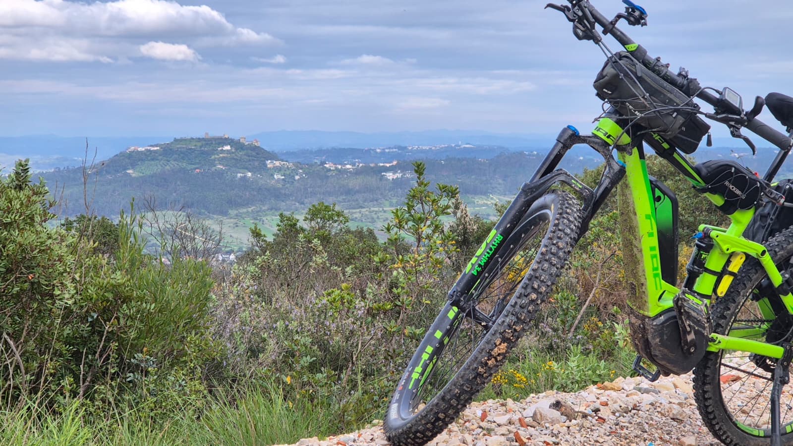 Fátima & Serra de Aire: Private E-Bike Tour