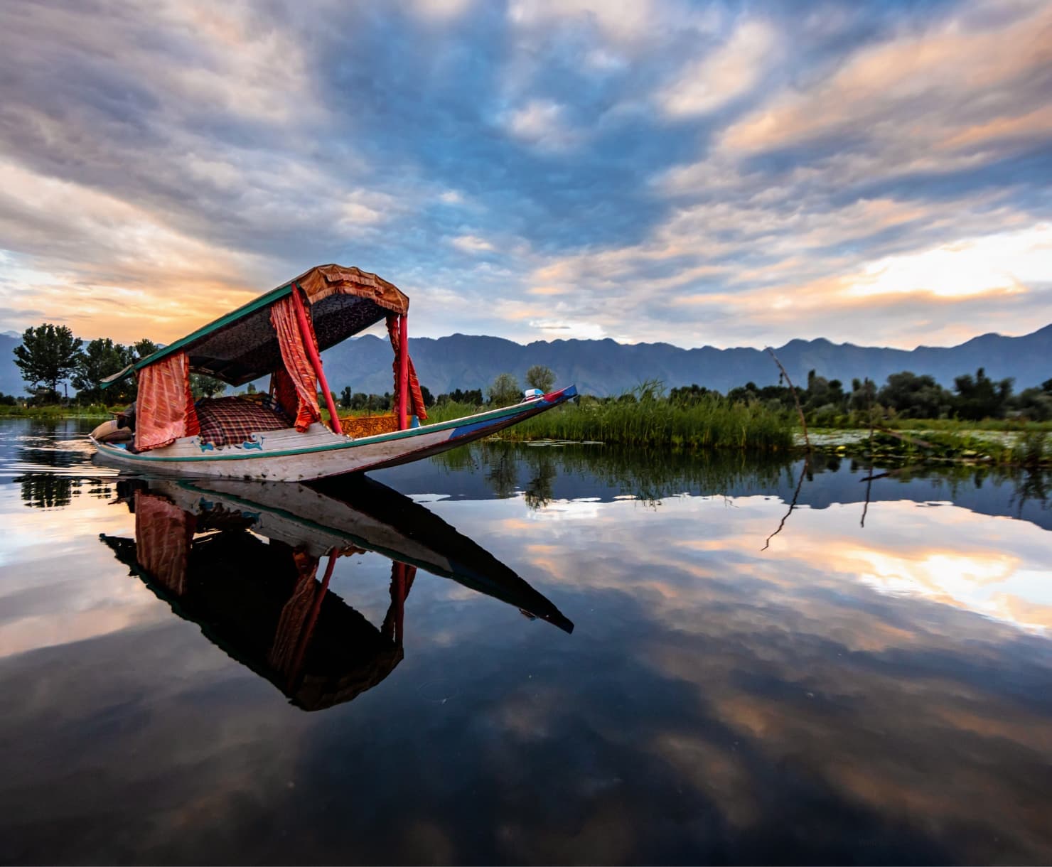 Kashmir tour Package for 5-Days