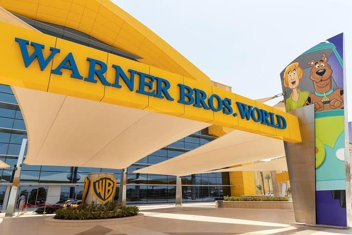 Abu Dhabi City Tour with Warner Bros. Park