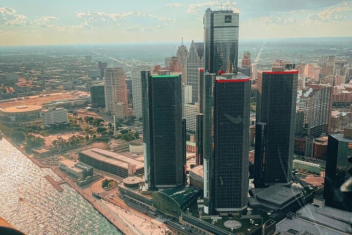 Downtown Detroit Tour