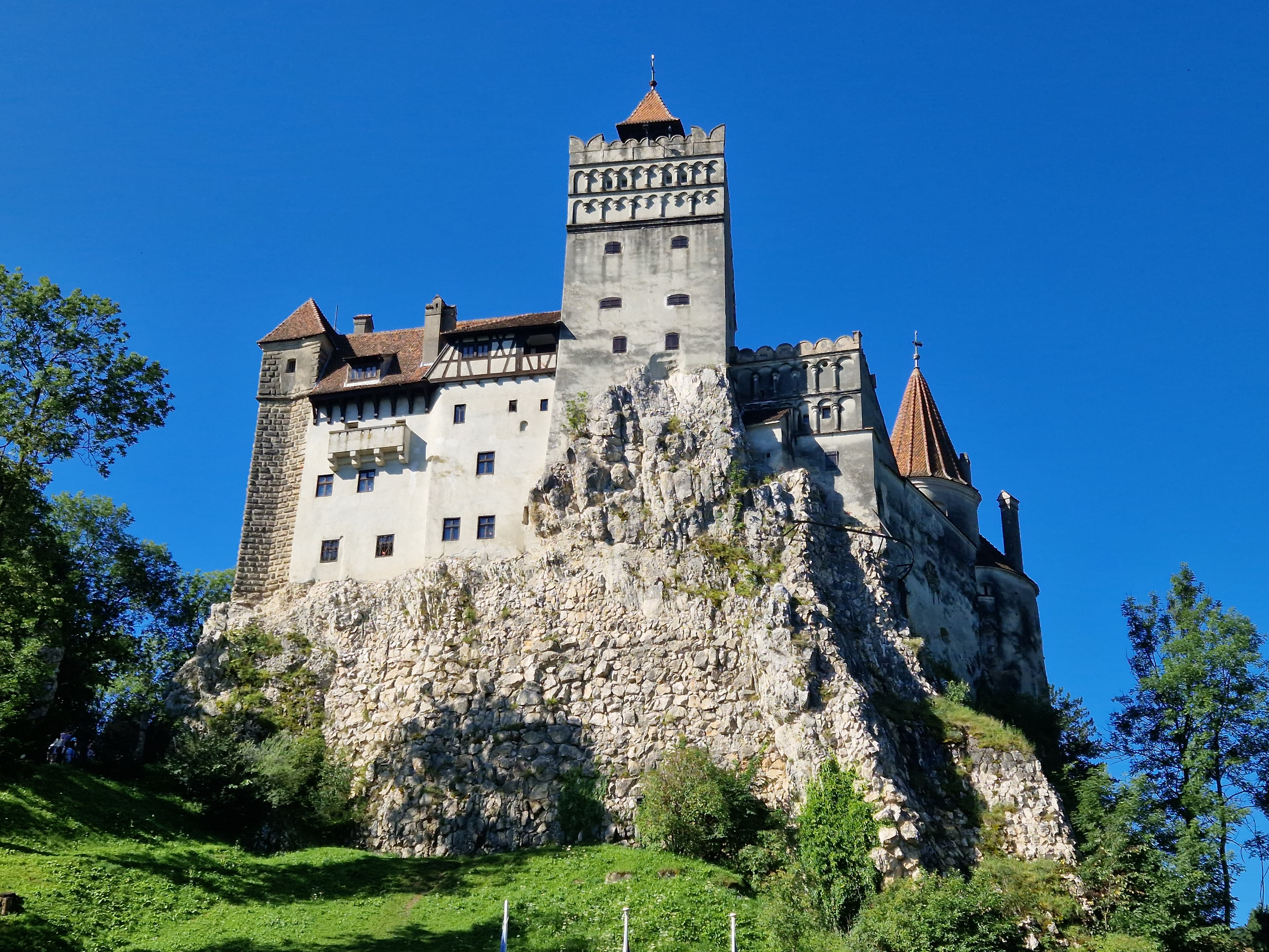 From Brasov: Discover Bran Castle and Rasnov Fortress