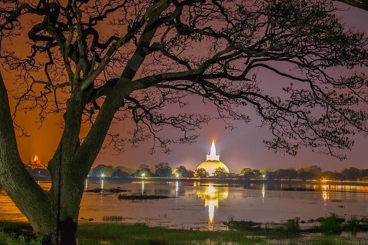 Private Day Tour Of Anuradhapura and Avukana From Colombo