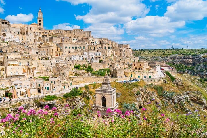 Private direct transfer from Amalfi to Matera with a local driver