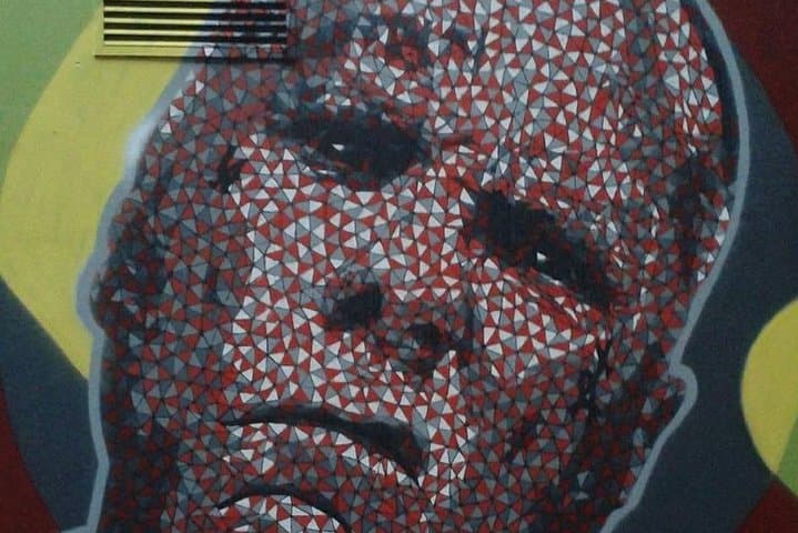  Belfast Music and Street Art Small Group Guided Experience