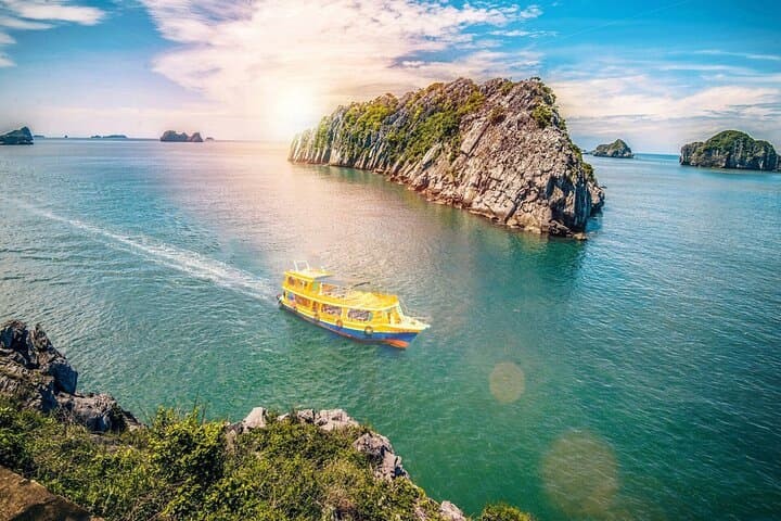 Phu Quoc Deep Sea Fishing With Fresh Seafood Breakfast and Lunch