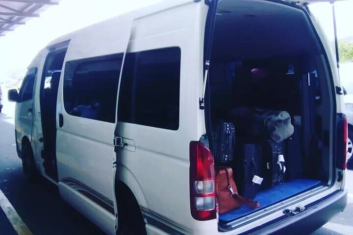 Private St. Lucia Airport transfer to Ti Kaye Resort & Spa