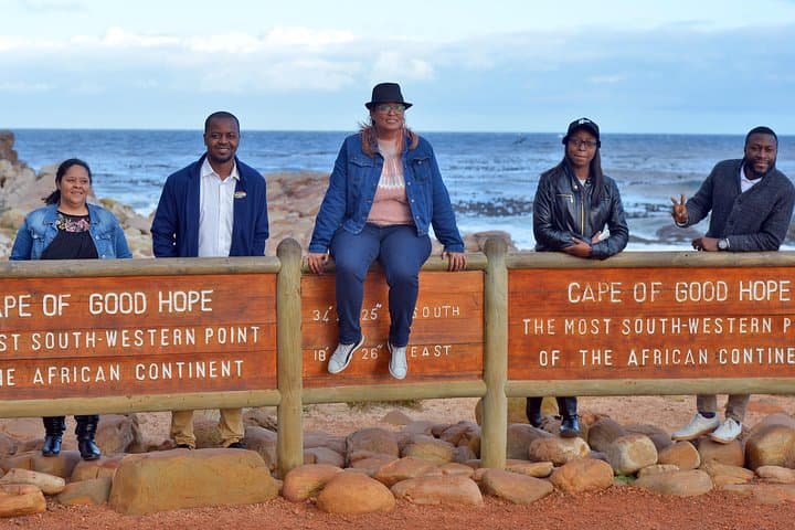 Cape of Good Hope and Boulder's Penguins Full Day Private Tour from Cape Town