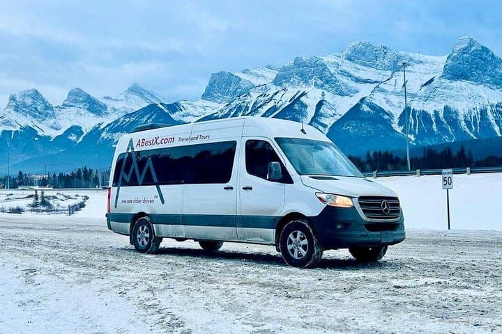  Affordable Private Shuttle from Calgary to Banff Hotels 