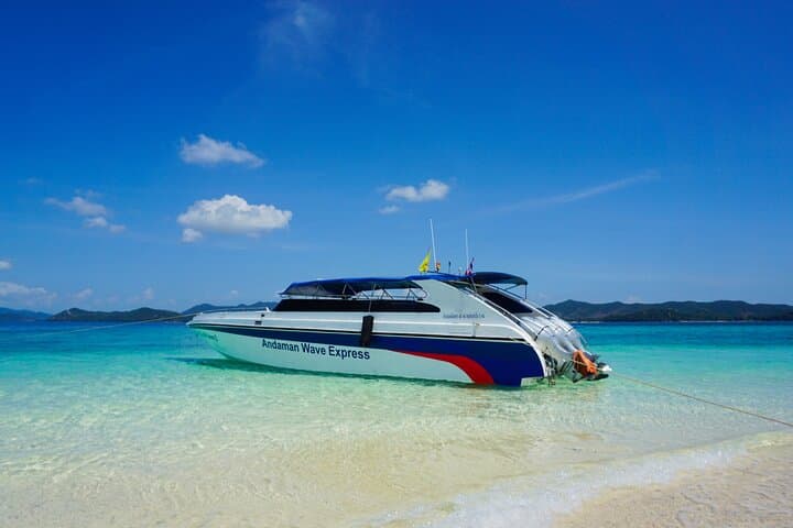 One-Way Departure Transfer from Phi Phi Island (Speedboat) to Phuket Airport 