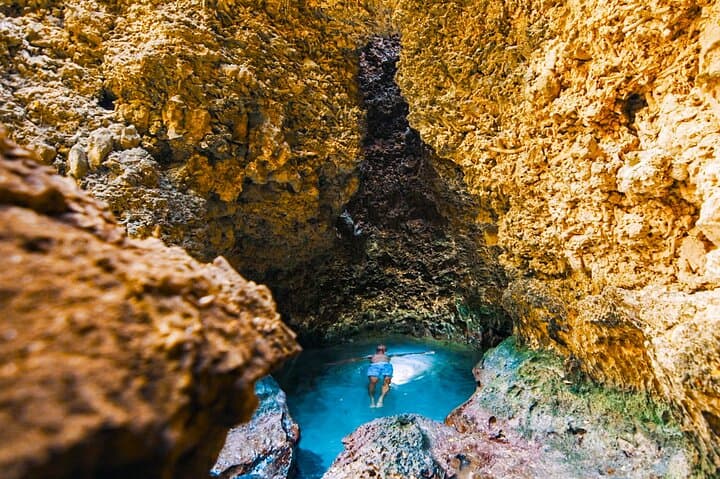 Sea Turtles Caves and Iconic Beaches West Curaçao Private Tour