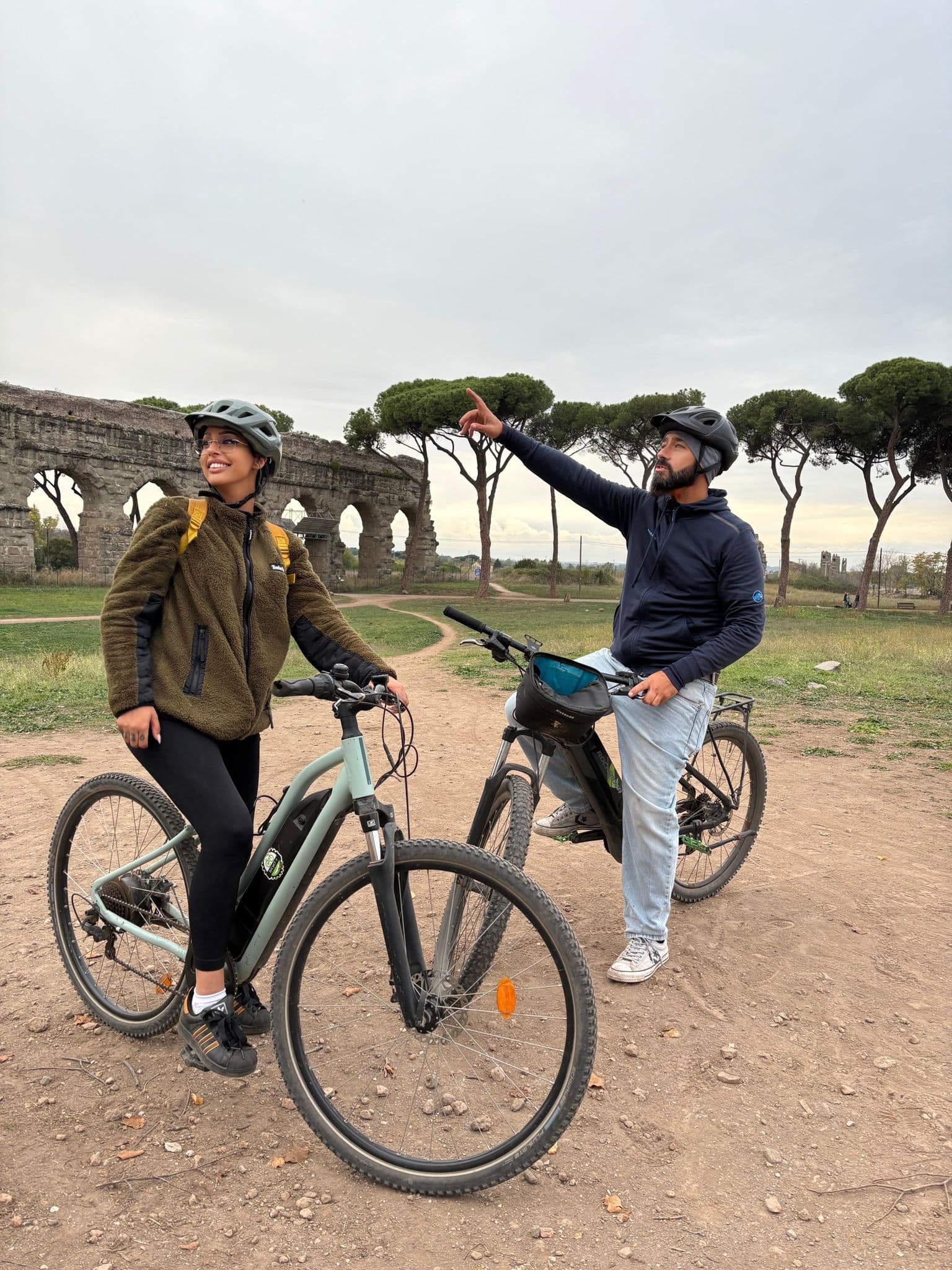 E-Bike Appian Way: Aqueducts & Cecilia Metella Mausoleum VR
