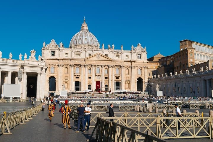 Rome: Pope Leo XIV Audience with Tour Guide