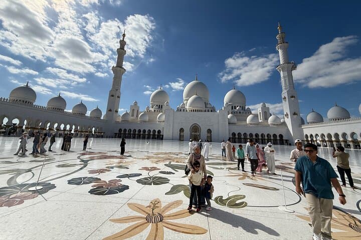 Abu Dhabi Sightseeing Tour Grand Mosque Oldest Souk Heritage