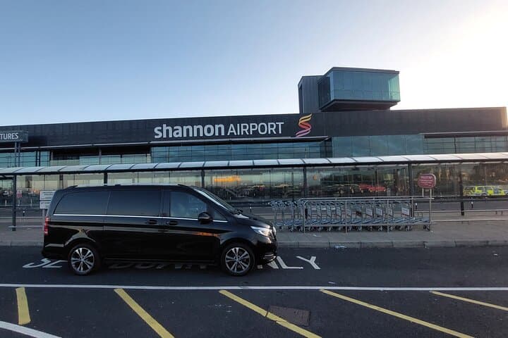 Shannon Airport to Mount Falcon Estate Private Car Service