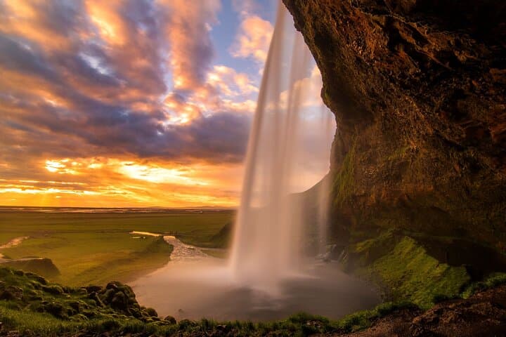 South Coast day tour in a small group