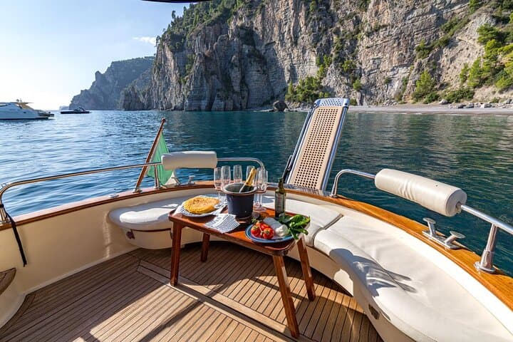 Private Tour Capri & Positano from Sorrento -Gozzo Apreamare 10