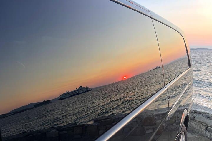 Private Half-Day Mykonos Insider Tour with Pick Up